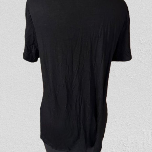 Choker V Neck T-shirt with Metal Eyelets   (2) - Picture 4 of 11